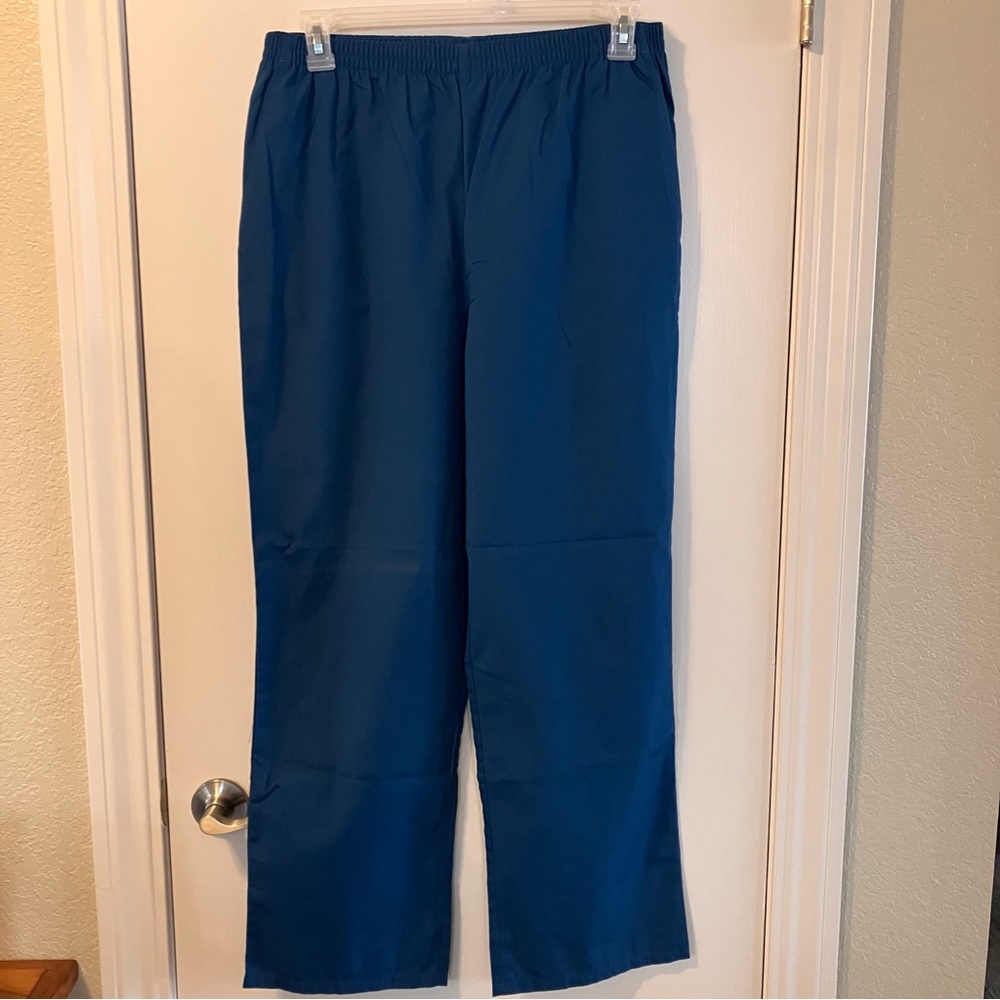 Cherokee workwear scrub pants, elastic waist, Size M. Caribbean Blue